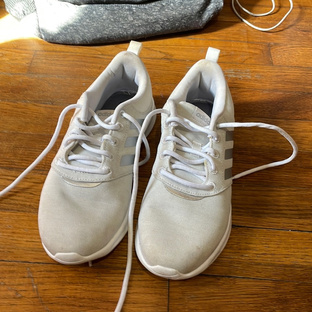 White adidas size 8